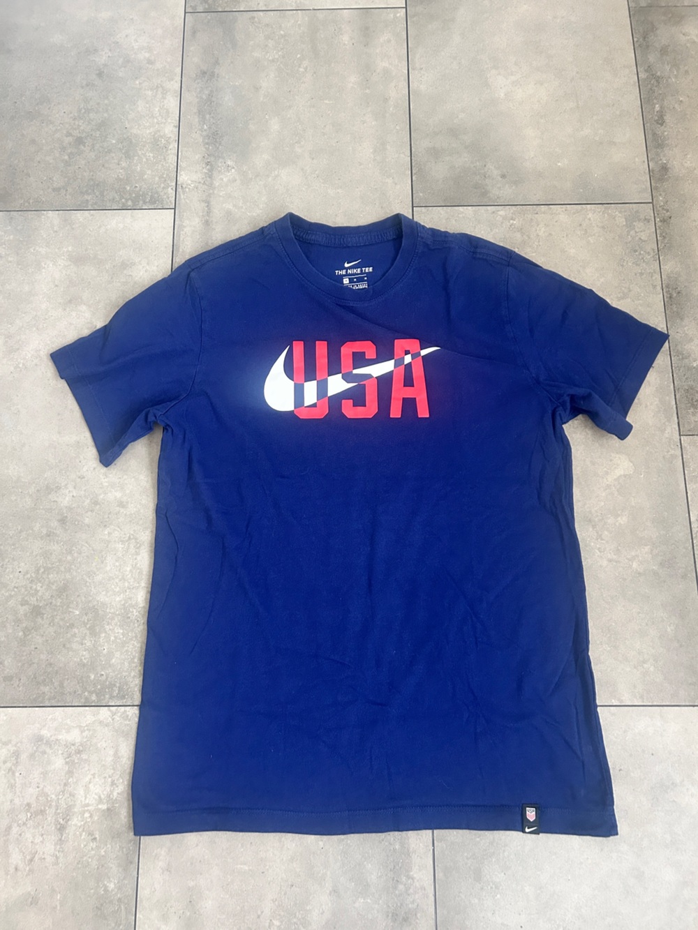Nike the Nike tee USA blue t-shirt M